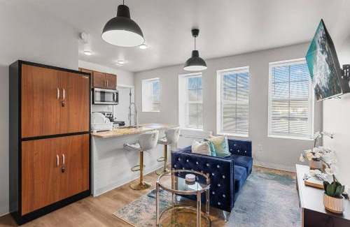 New Center Detroit Apartment | Classic 2BR Detroit Sugar Hill
