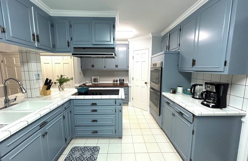 Ballantyne House | Classic 4-Bedroom Home Near The Bowl at Ballantyne