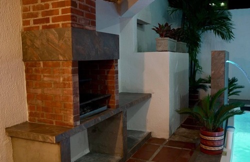Manga House | Classic 8 Bedroom Mansion close to the Old City