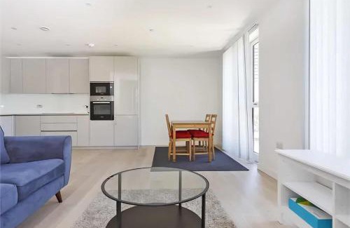 Elephant and Castle Apartment | Classic and Elegant 2 Bedroom Flat