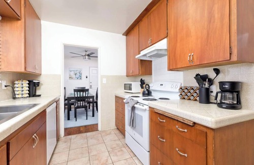 Central Mission Beach Cottage | Classic Beach Cottage Steps to Sand + A/C & Garage