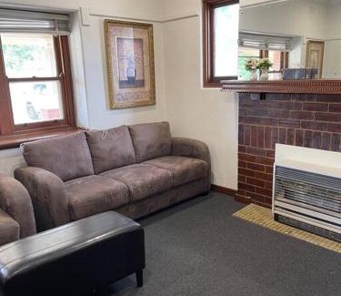 South Albury House | Classic Beauty