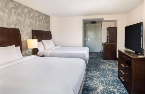 Bethesda Hotel | Classic Bethesda Stay Pet Friendly With Metro And DC Access Nearby - 2 Units