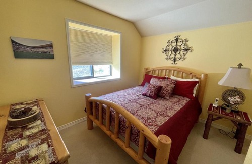 Quandary Village House | Classic Breckenridge Cabin with Modern Amenities and Million $ Views