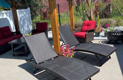 East Ybor House | Classic bungalow in Historic Ybor City, Tampa Florida, with cozy Casita.