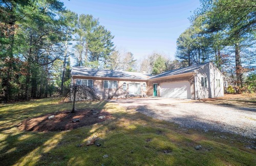 Cotuit House | Classic Cape Escape in Charming Cotuit