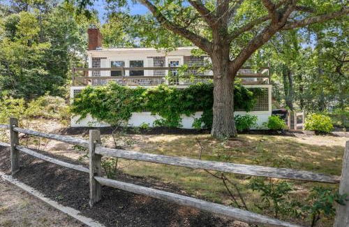 Wellfleet House | Classic Cape Great Location Dog Welcome
