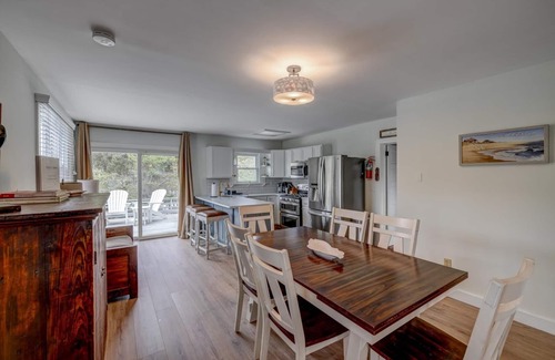 Cape May Point House | Classic Cape May Point Cottage in the Dunes