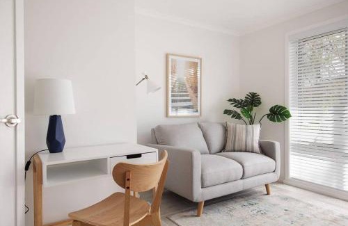 South Albury Apartment | Classic Chic on Olive