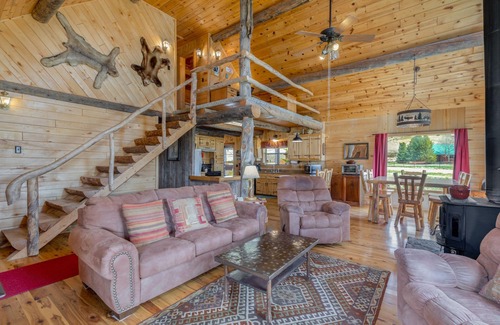 Creede House | Classic Colorado Cabin - ATV's Welcome - Grill/Deck/Mountain Views