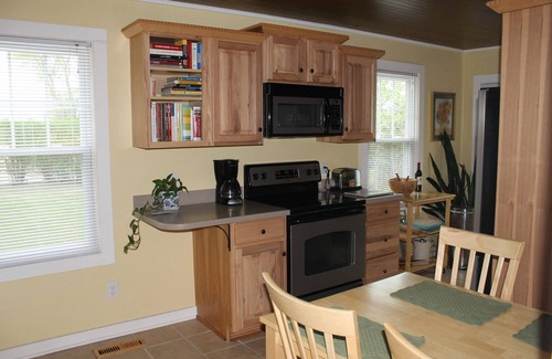 Watch Hill House | Classic Cozy Cottage in Watch Hill