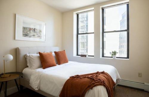 Downtown Boston Apartment | Classic Downtown Loft Style Apartment