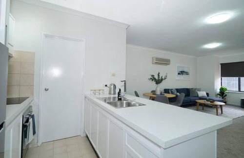 East Perth Apartment | Classic East Perth - Close To Optus Stadium