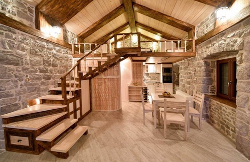 Seoca Villa | Classic Estate Villa
