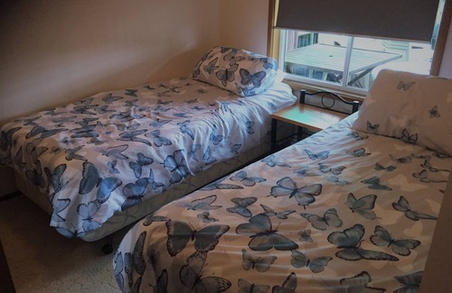 Ardrossan House | Classic family getaway beach house at Tiddy Widdy Beach relaxing & pet friendly!
