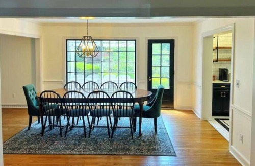 Greenville - Spartanburg House | Classic Furman Estate w/Pool & Pond, Gourmet Kitchen, Movie Theater, Sleeps 22