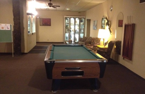 Melville Hotel | Classic Inn