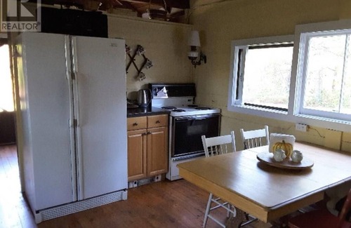 Douro-Dummer Cottage | Classic Kawartha Lakes Cottage Experience - Stoney Lake