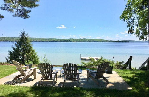 Leland House | Classic Lakefront 5 BR House on N. Lake Leelanau