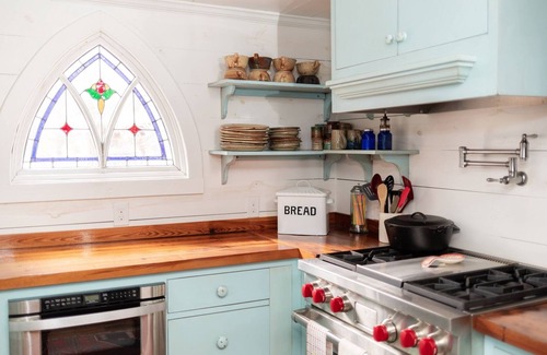 Modoc Cottage | Classic Lakeside Cottage