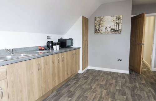 Meliden Cottage | CLASSIC LODGE 15, pet friendly, with pool in Dyserth