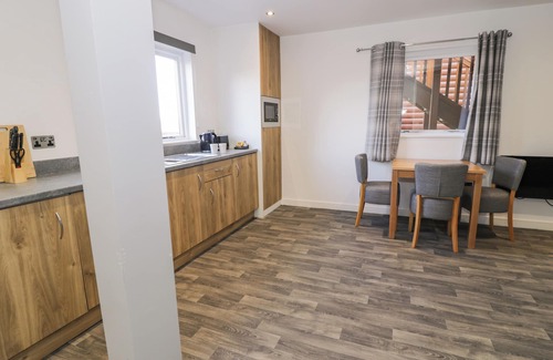 Meliden Cottage | CLASSIC LODGE 31, family friendly, with pool in Dyserth