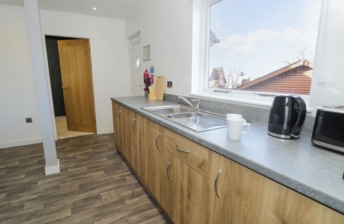 Meliden Cottage | CLASSIC LODGE 31, family friendly, with pool in Dyserth