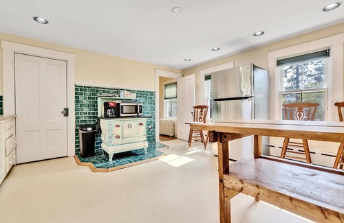 Martinsville Other | Classic Maine farmhouse with modern amenities