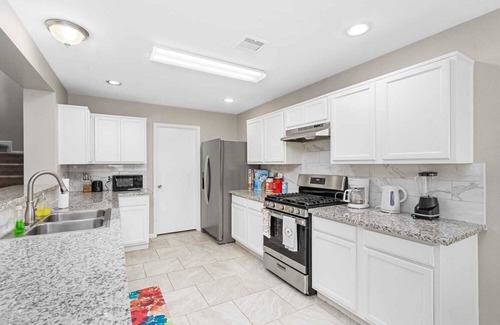 Southeast Houston House | CLASSIC, MODERN HOME TMC.NRG.DOWNTOWN!