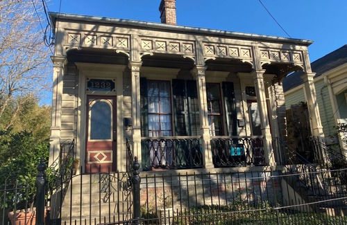 Lower Garden District House | Classic New Orleans Victorian Charmer