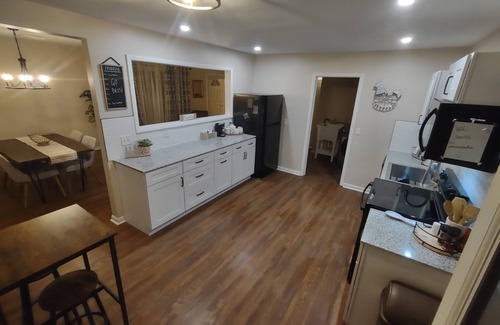 Cheektowaga House | Classic Ranch close to the Buffalo Airport