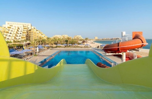 Bab Al Bahr Apartment | Classic Room Near Banan Beach By Luxury Bookings