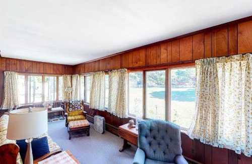 Southold House | Classic Southold Country Charmer