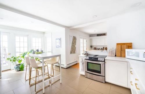 Glendale House | Classic Stockbridge Cottage