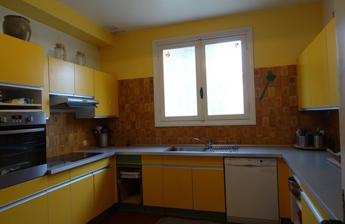 Bezaudun-les-Alpes Villa | Classic stone farmhouse with heatable pool and tennis court, sleeps 15