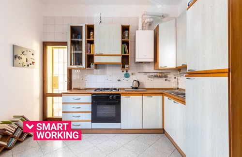 Cirenaica Apartment | Classic style apartment by Wonderful Italy