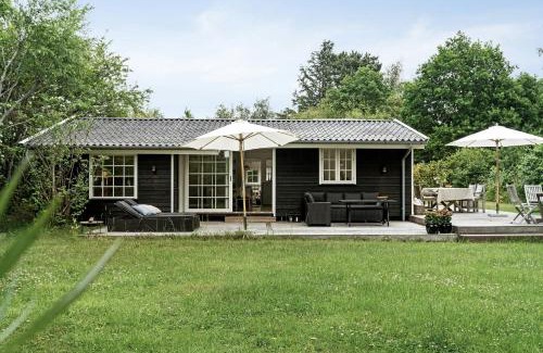 Holloselund House | Classic Vejby Home With Light, Calm And Nature