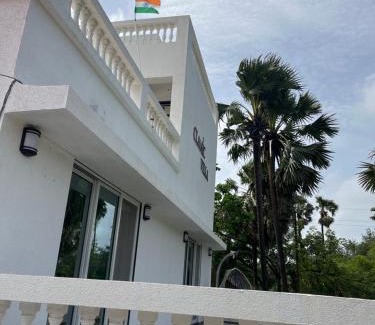 Palghar House | Classic Villa