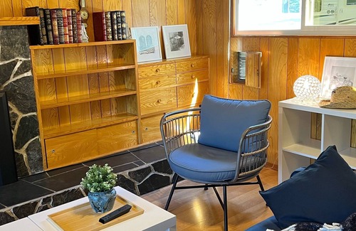 Shawnigan Lake Cabin | Classic Waterfront Cabin with RV at Shawnigan Lake