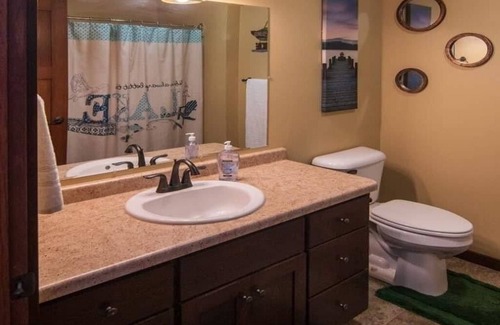 Crandon Condo | Classic waterfront property on Lake Metonga