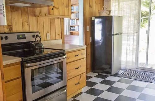 East Boothbay Cottage | Classic Waterfront Cottage with Private Fishing & boat dock - Boothbay Harbor