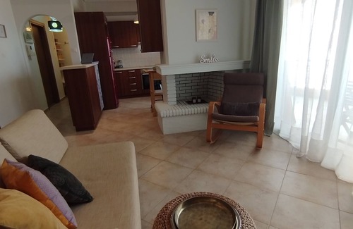 Selinia Condo | Classy 1-bedroom condo; WiFi, AC, home-office, playroom, sea view at Salamina
