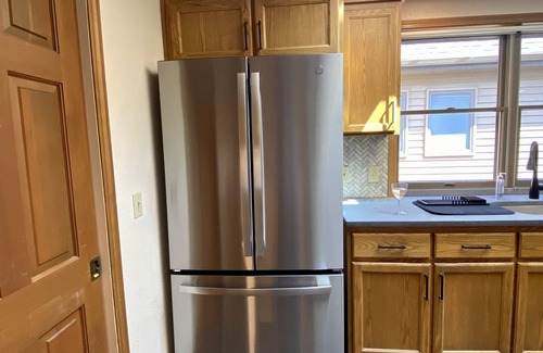 Harlow House | Classy 4+ bedrooms (sleeps10), walk toAutzen/UO/Hayward