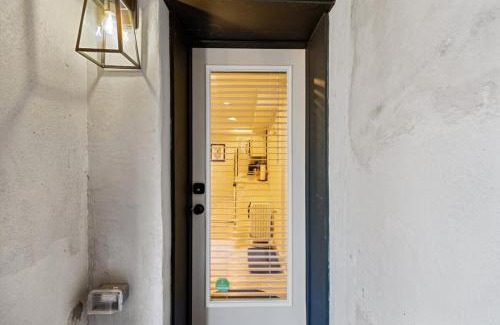 Bloomingdale Apartment | Classy Central DC Bloomingdale 1-BR Getaway