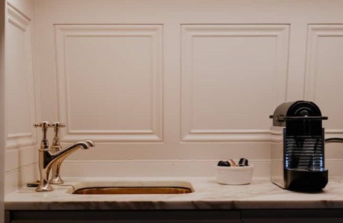 South Kensington House | Classy Cosmopolitan House in South Ken/Chelsea