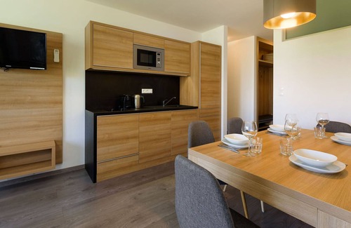 Zsira House | Classy Holiday Home in Lutzmannsburg with Garden