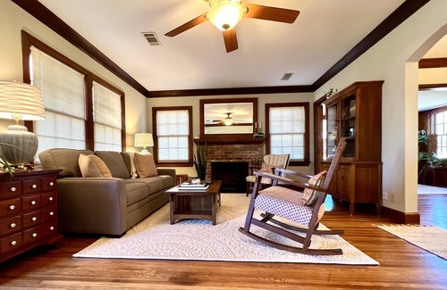 Tulsa House | Classy home w/deck & fenced yard only 2 blocks from the fairgrounds!