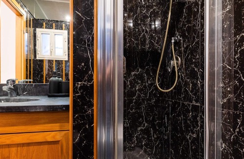 Parioli Apartment | Classy & Refined near Villa Ada
