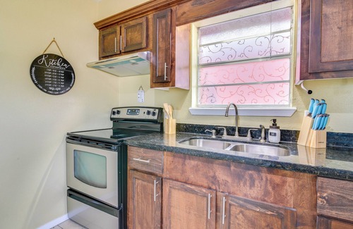 San Benito Cottage | Classy San Benito Vacation Rental with Chiminea!