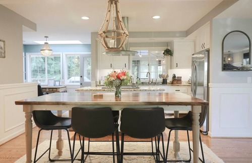 Port Angeles East House | Classy, Spacious Home, Family Friendly, 3 bed 2 bath W/Hot Tub!